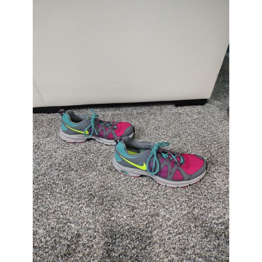 Nike Alvord 10 Size 7